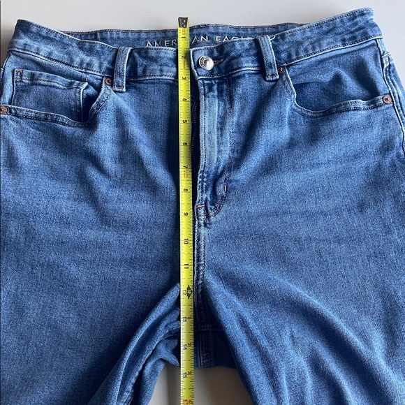 American Eagle Outfitters Stretch Mom Jean Size 12 Short - Picture 16 of 16